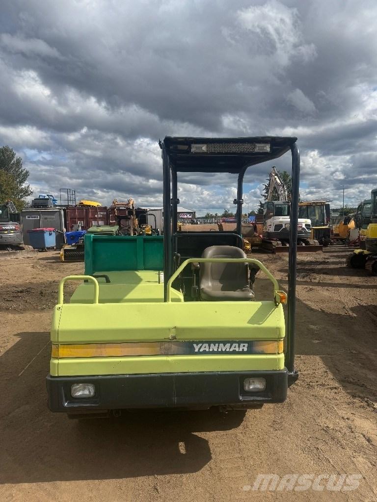 Yanmar C 30 キャリアダンプ