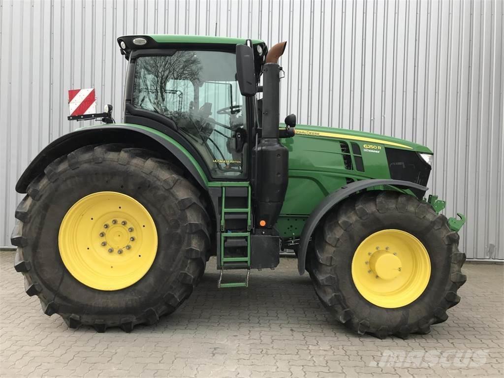 John Deere 6250R トラクター