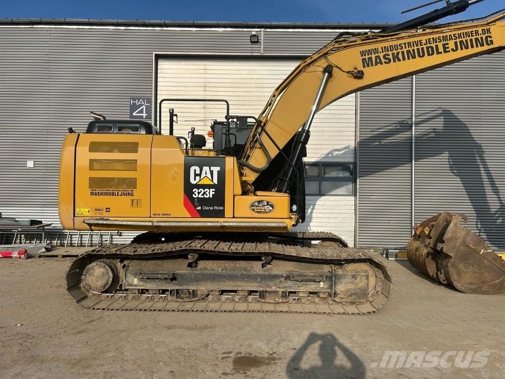 CAT 323 F L 大型油圧ショベル12t以上（パワーショベル・ユンボ）