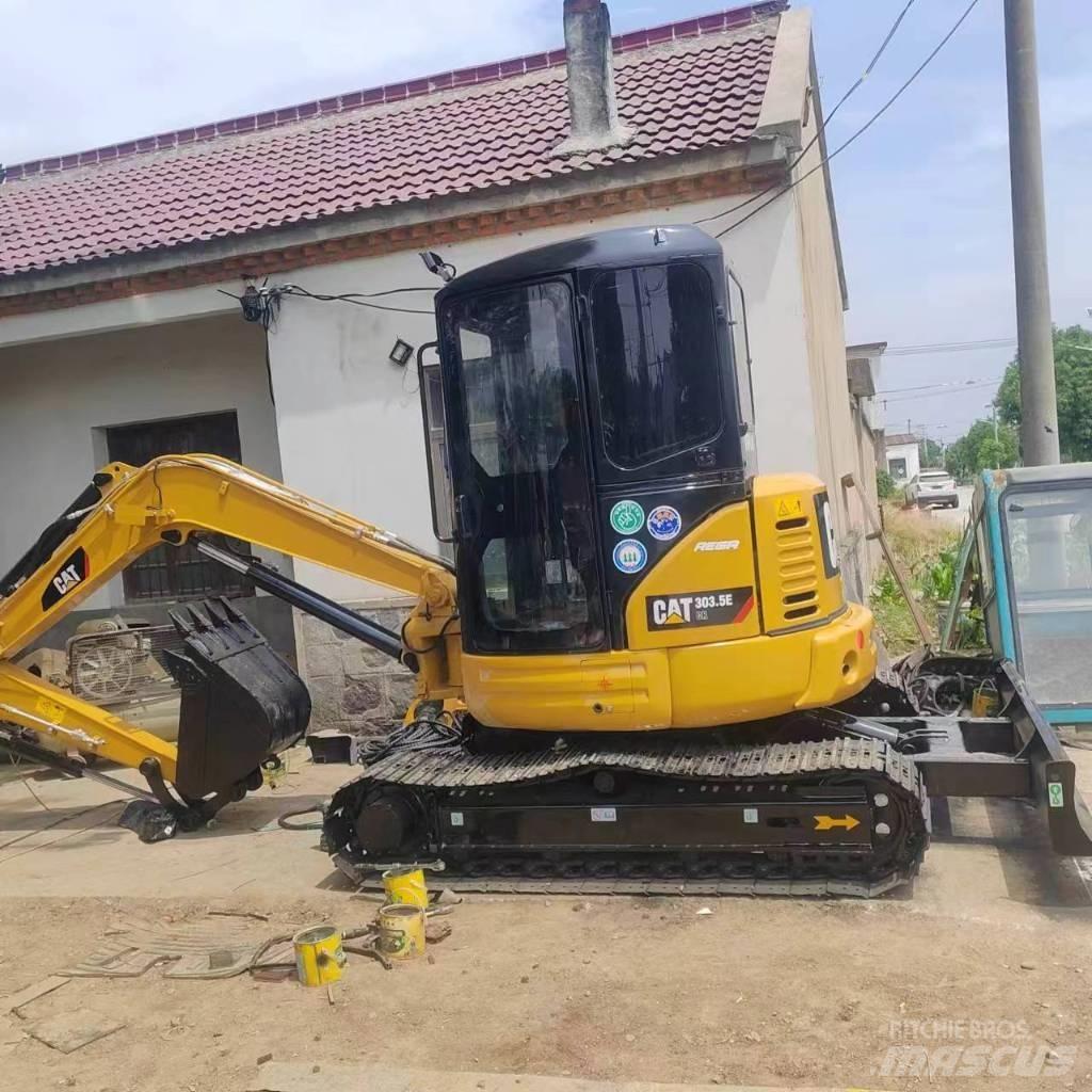 CAT 303.5 E CR ミニ油圧ショベル 7t以下（ミニユンボ・ミニディガー）