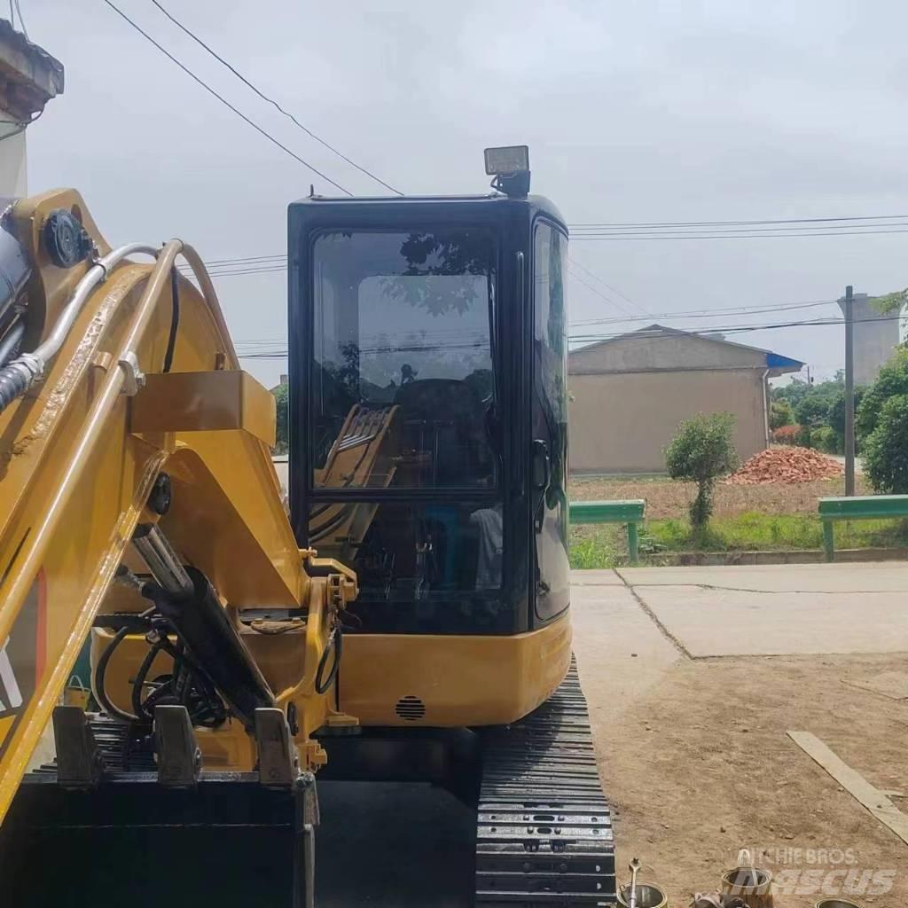 CAT 303.5 E CR ミニ油圧ショベル 7t以下（ミニユンボ・ミニディガー）