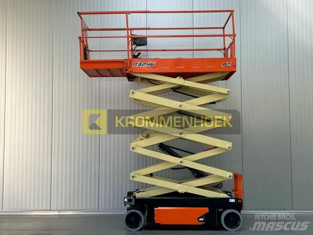 JLG R 3246 シザースリフト