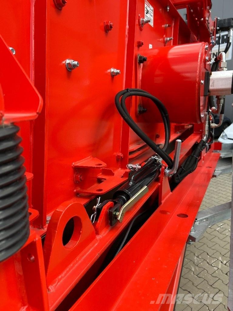 Finlay 683 自走式スクリーン