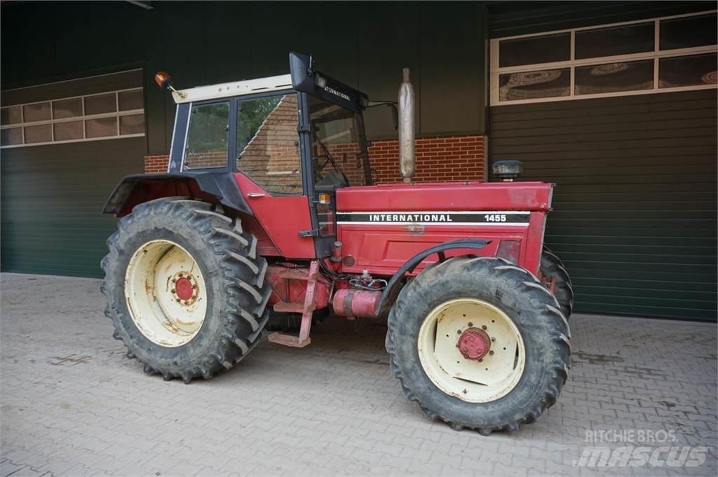 Case IH IHC 1455 トラクター
