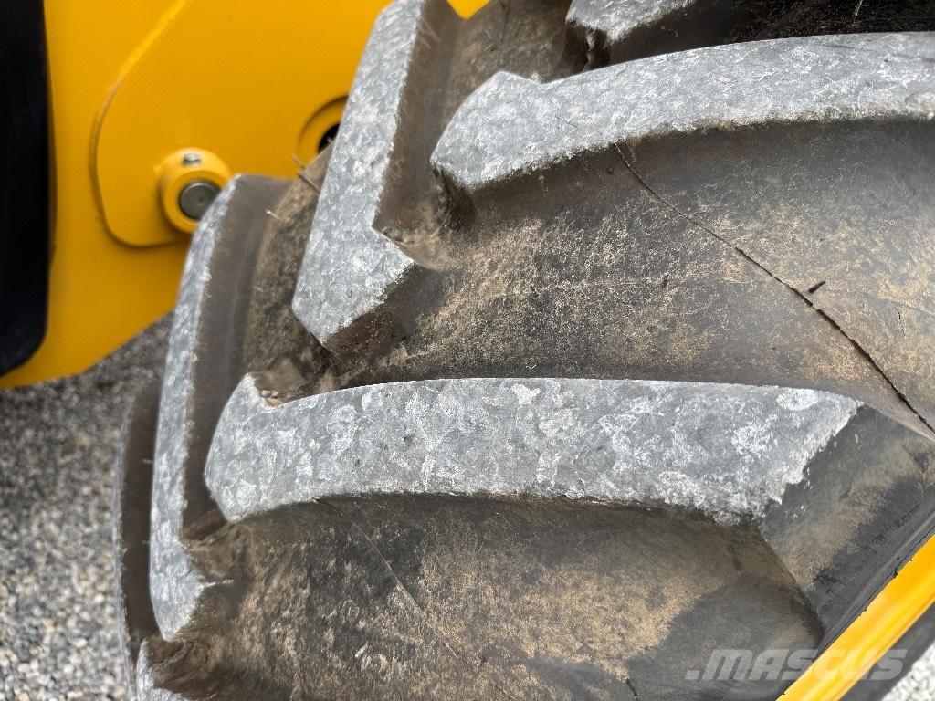 CAT TH 3510 D テレスコーピックハンドラー