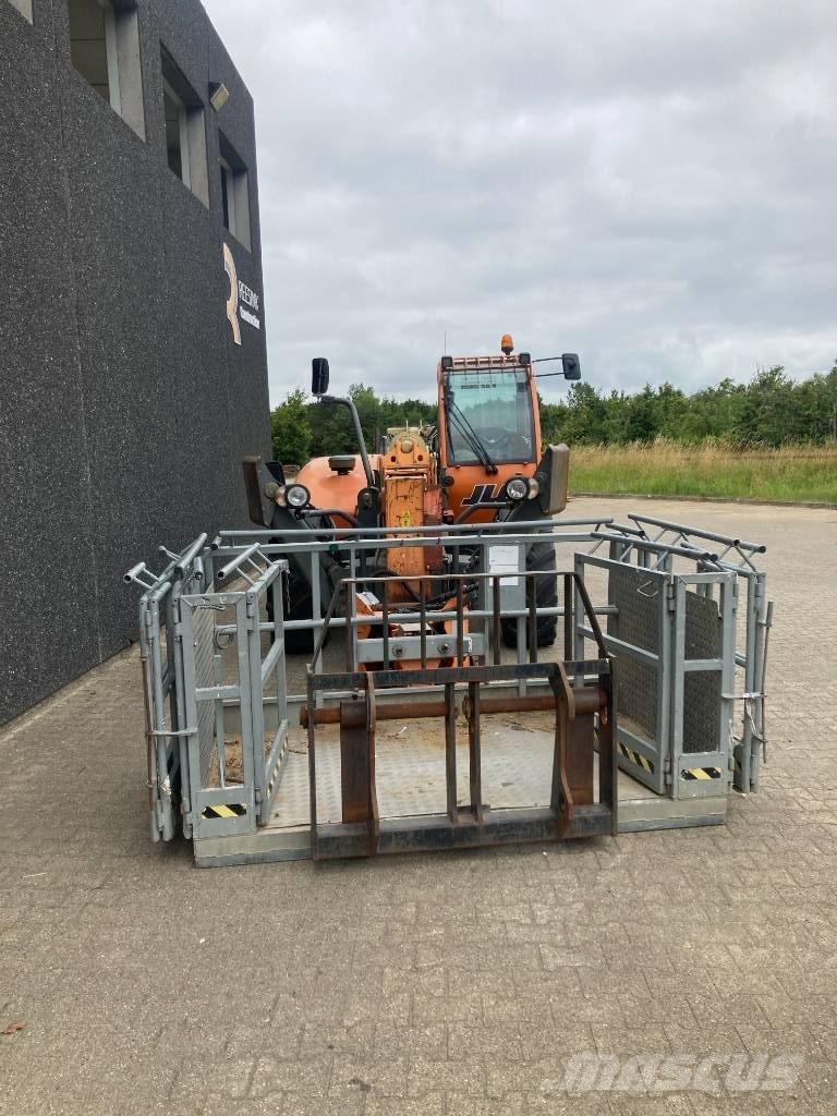 JLG 4017 PS テレスコーピックハンドラー