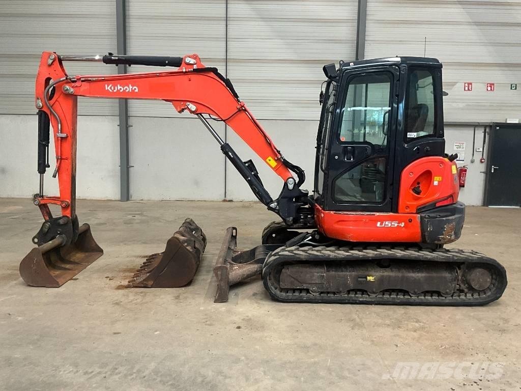 Kubota U 55-4 ミニ油圧ショベル 7t以下（ミニユンボ・ミニディガー）