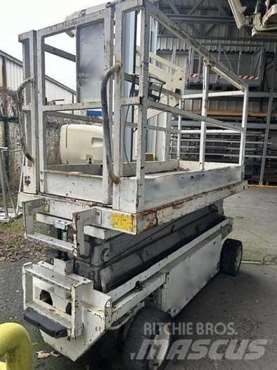 Liftlux SL 83-12 その他リフトとプラットフォーム