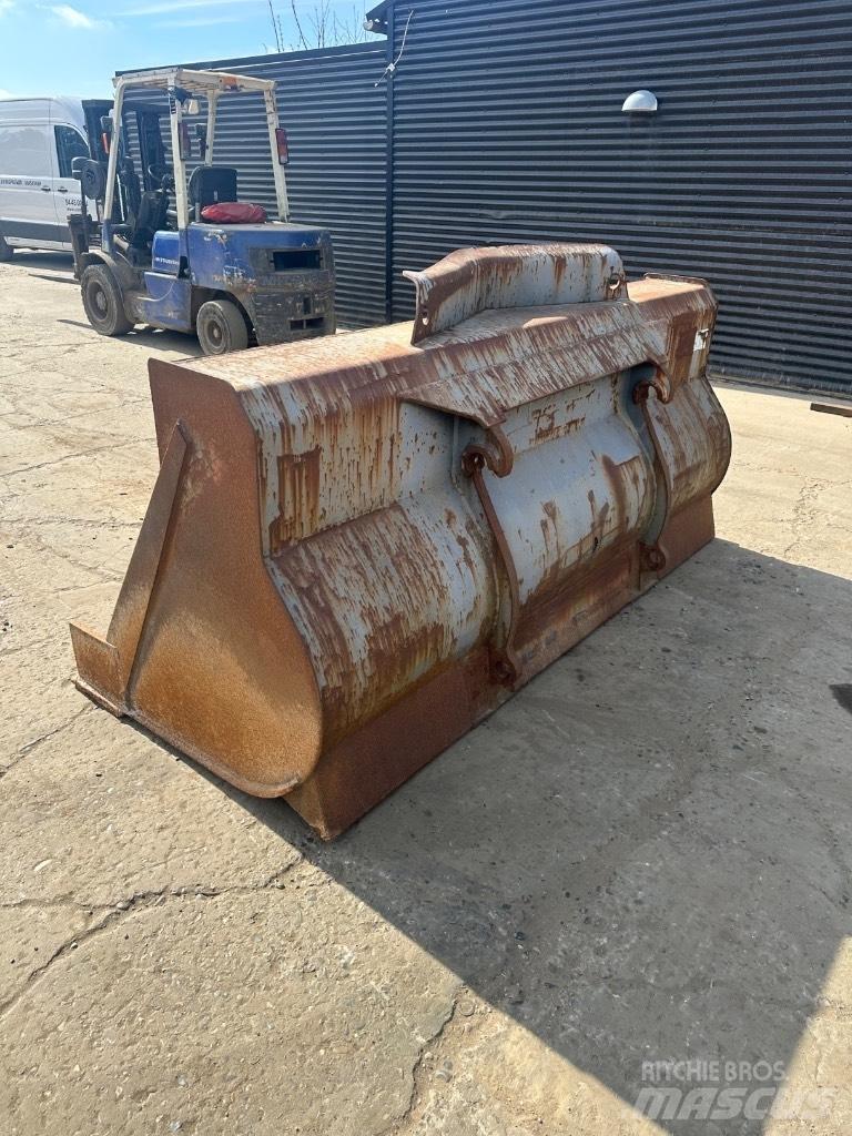 Volvo 2500mm バケット