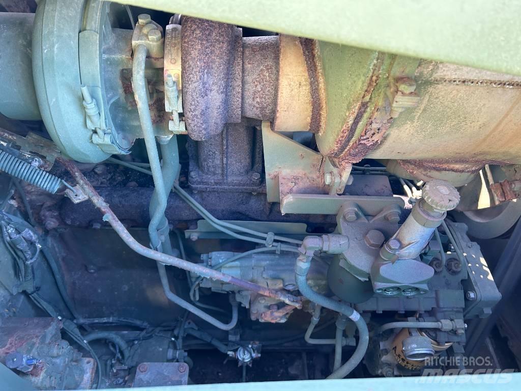 CAT D 7 F ブルドーザー