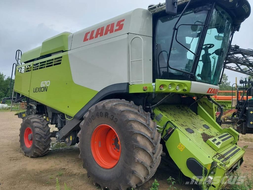 CLAAS Lexion 670 コンバイン