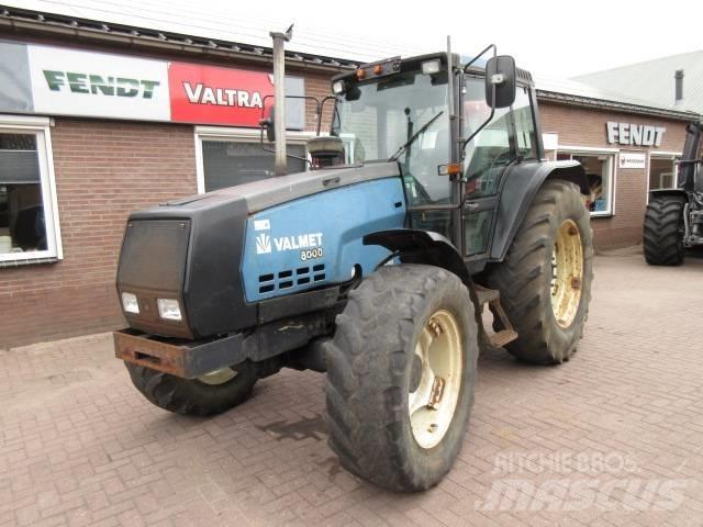 Valmet 8000 トラクター