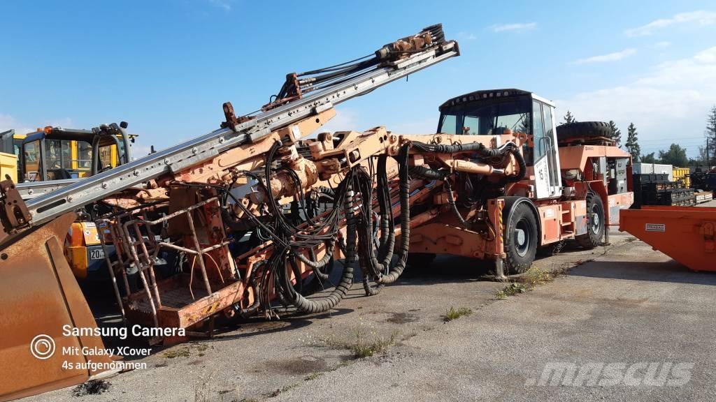 Sandvik DT 920I トンネル・地下鉱山向けドリル