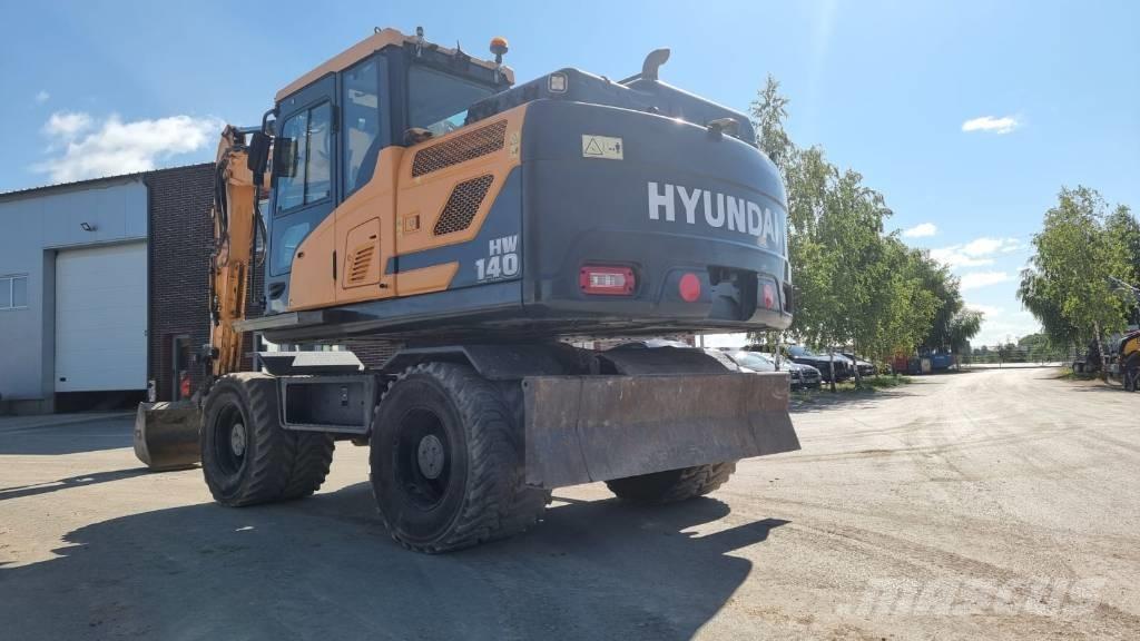 Hyundai HW 140 ホイール式油圧ショベル（パワーショベル・ユンボ・バックホー）