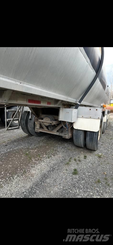 Remtec 4 AXLES タンカートレーラー
