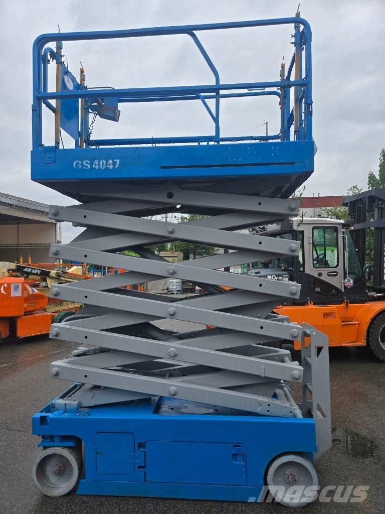 Genie GS 4047 シザースリフト