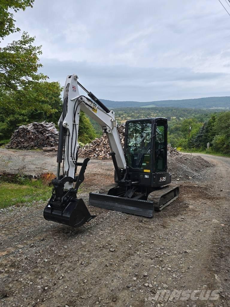 Bobcat E 35 ミニ油圧ショベル 7t以下（ミニユンボ・ミニディガー）