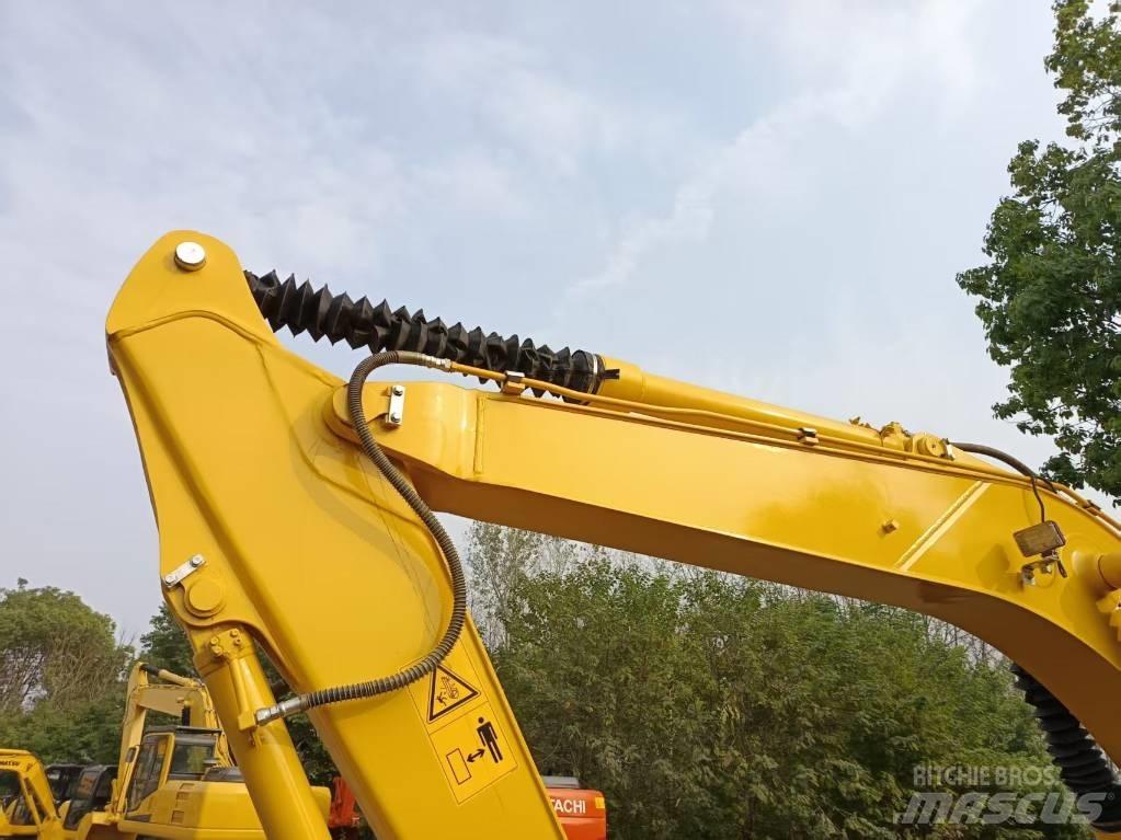 Komatsu PC120 中型油圧ショベル 7ｔ-12ｔ（ユンボ・パワーショベル・バックホー）