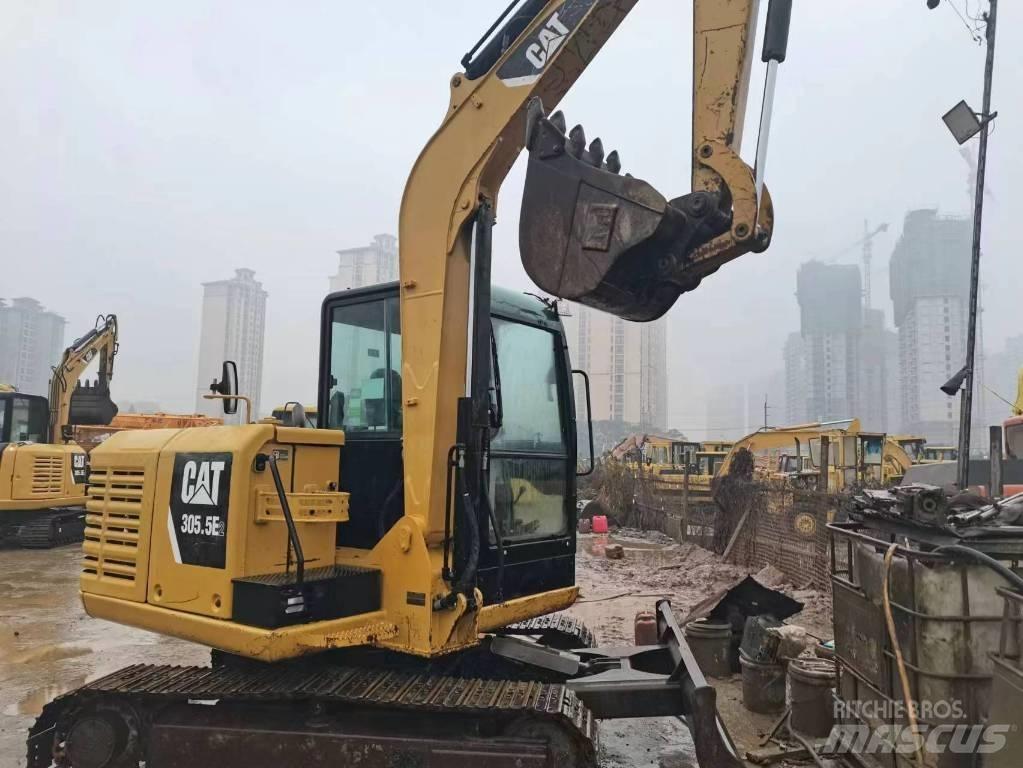 CAT 305.5 E ミニ油圧ショベル 7t以下（ミニユンボ・ミニディガー）