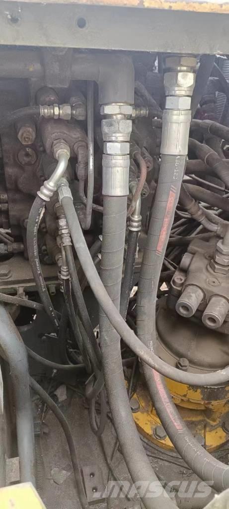 Sumitomo SH120 大型油圧ショベル12t以上（パワーショベル・ユンボ）