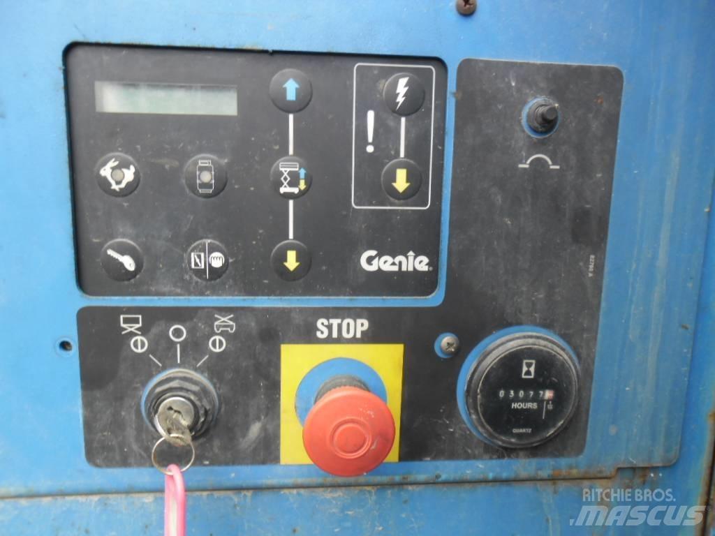 Genie GS 5390 RT シザースリフト