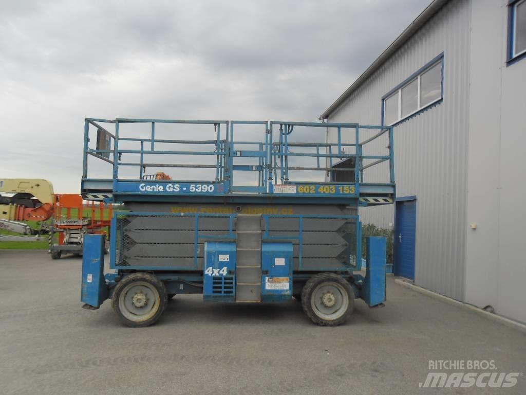 Genie GS 5390 RT シザースリフト