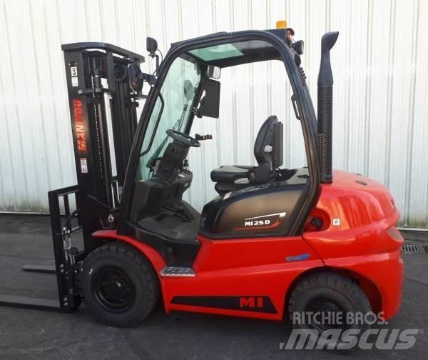 Manitou MI25D ラフターテレントラック