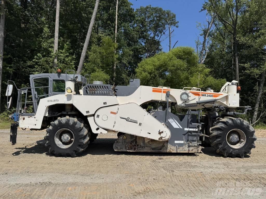 Wirtgen WR 2400 アスファルトリサイクルマシン