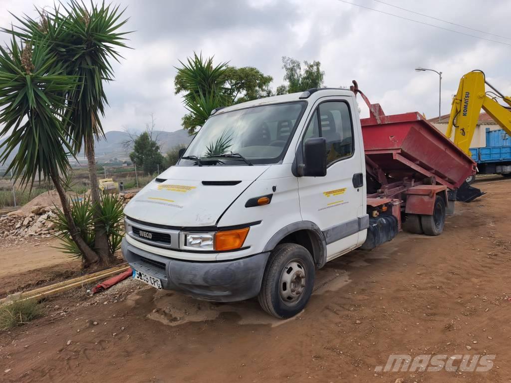 Iveco 35C 13 ピックアップ／ドロップサイド