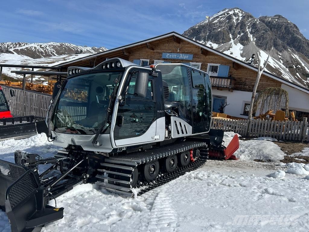 Prinoth Husky スノーグルーマー