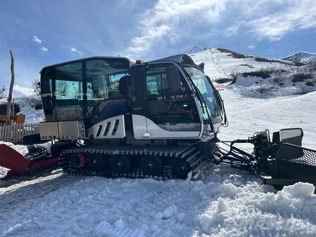 Prinoth Husky スノーグルーマー