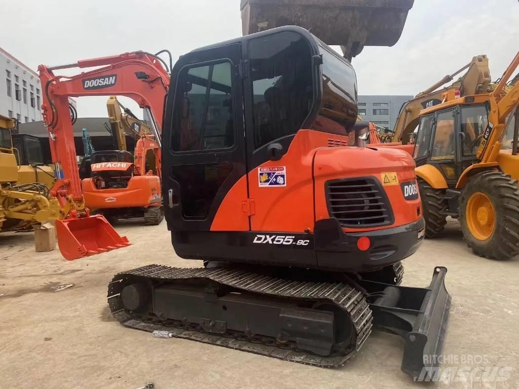 Doosan DX 55-9C ミニ油圧ショベル 7t以下（ミニユンボ・ミニディガー）