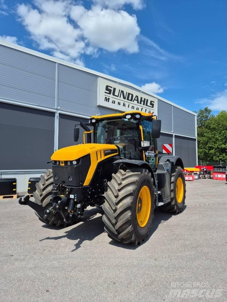 JCB Fastrac 4220 トラクター