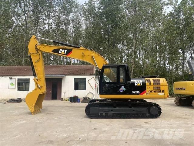 CAT 320D2 大型油圧ショベル12t以上（パワーショベル・ユンボ）