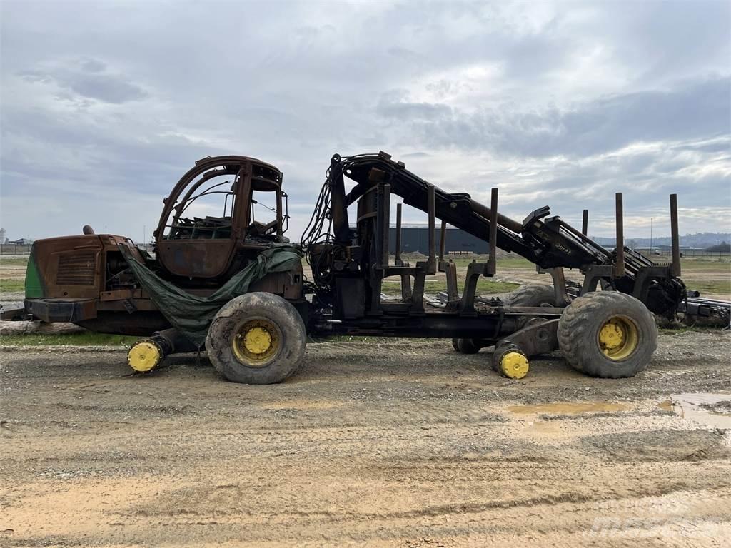 John Deere 1510E フォワーダー