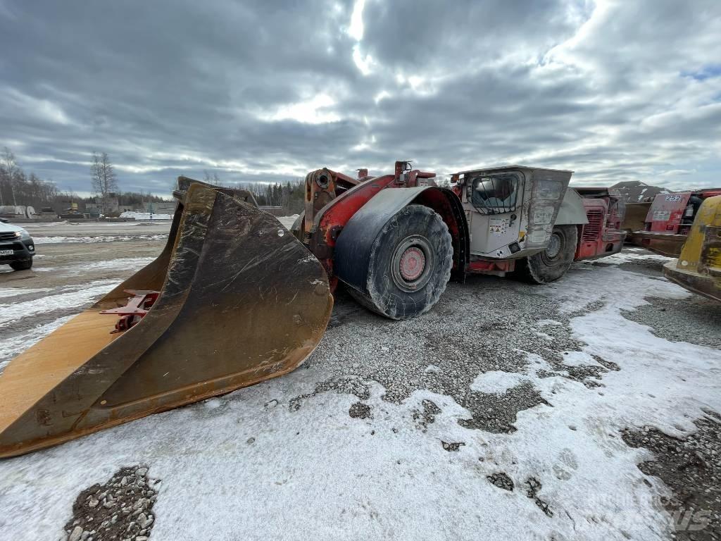 Sandvik LH 514 地下ローダー