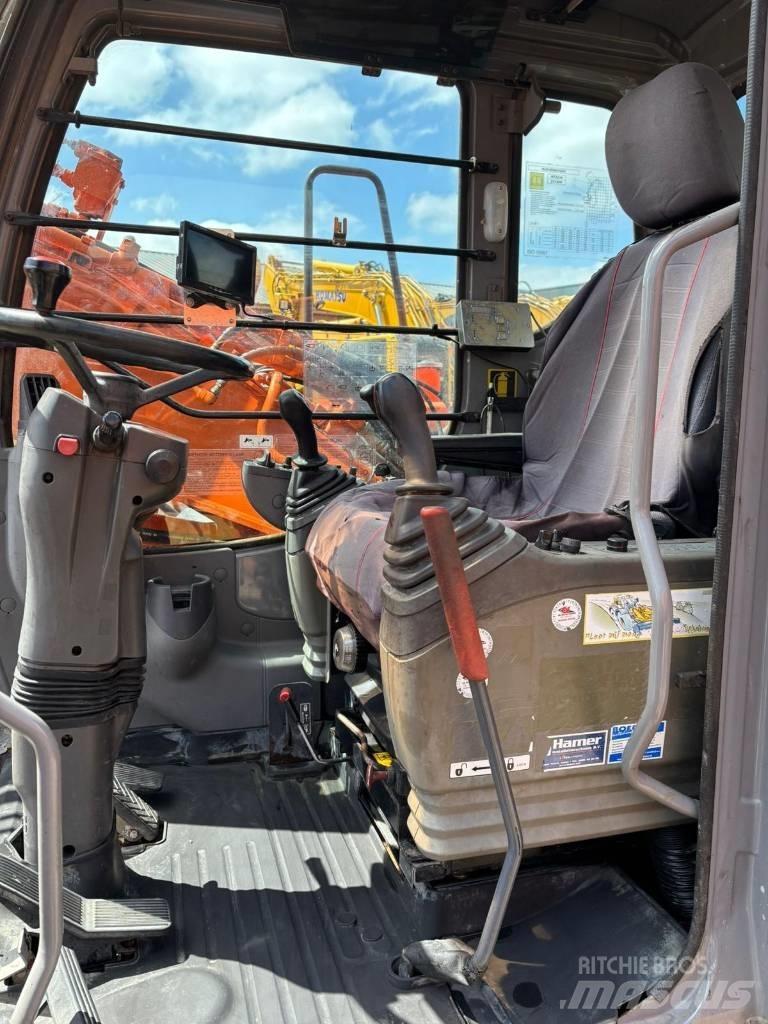 Hitachi ZX 130 W ホイール式油圧ショベル（パワーショベル・ユンボ・バックホー）