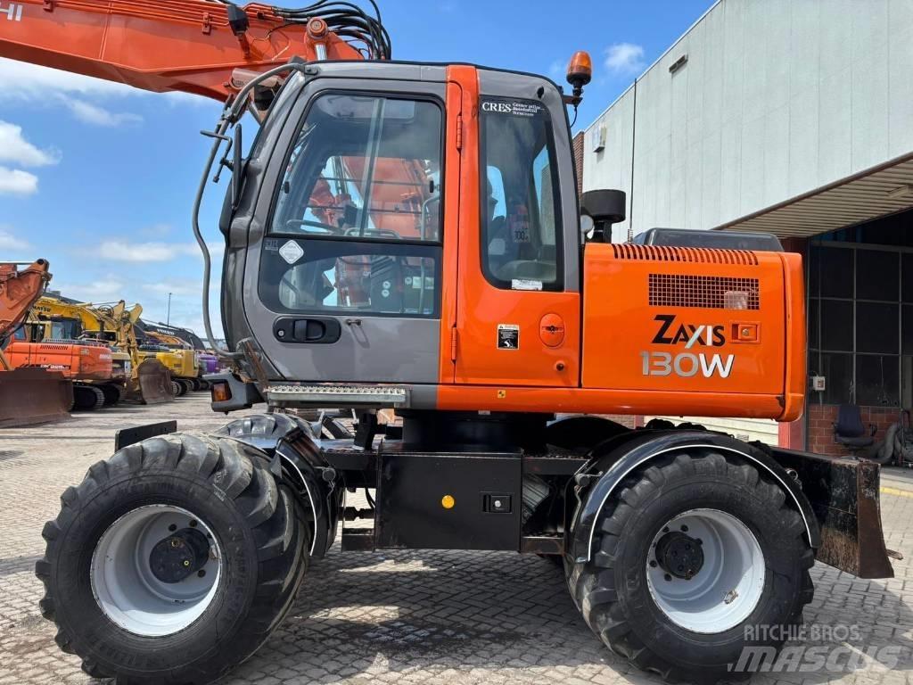 Hitachi ZX 130 W ホイール式油圧ショベル（パワーショベル・ユンボ・バックホー）