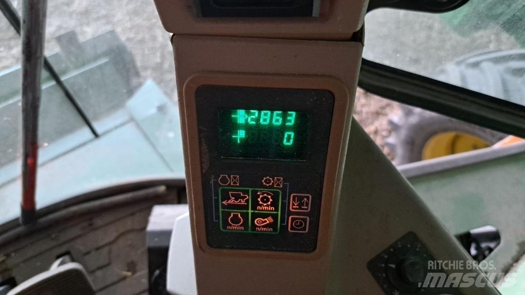 John Deere 2256 コンバイン