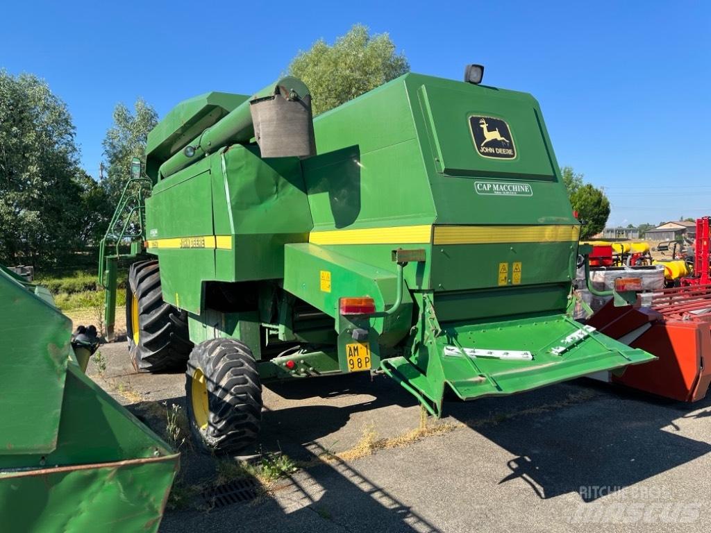 John Deere 2256 コンバイン