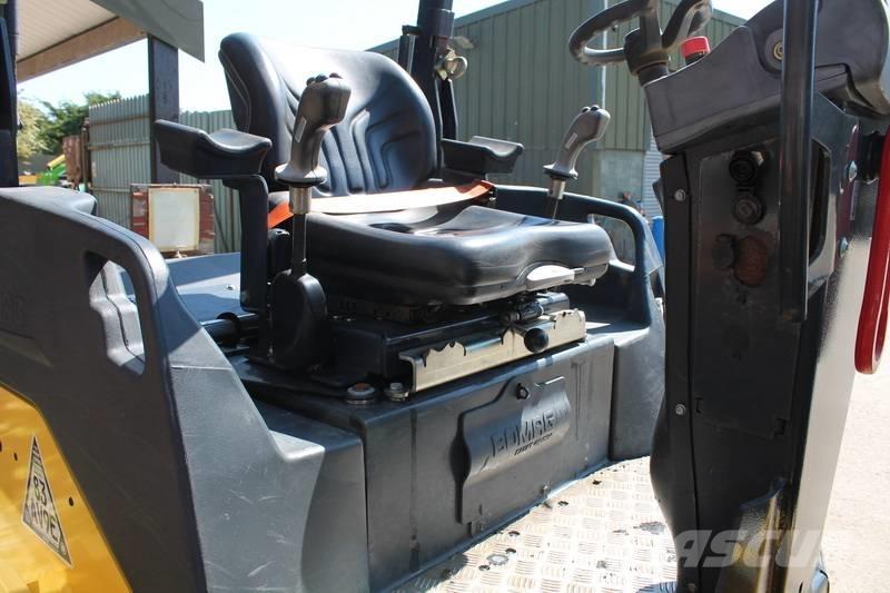 Bomag BW 135 AD-5 タンデムローラ