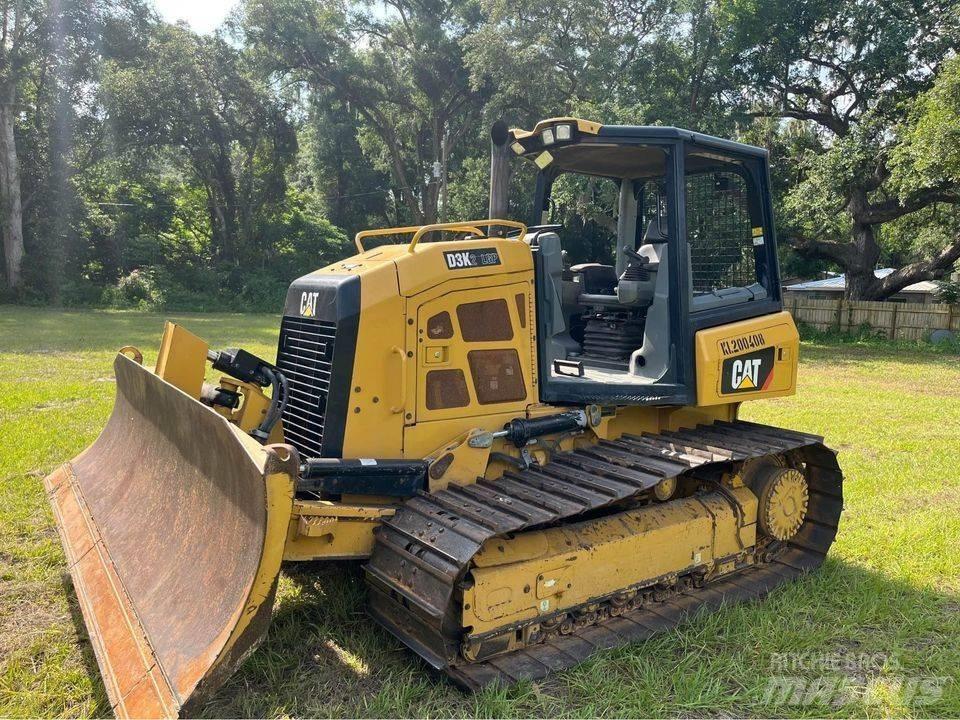 CAT D 3 K 2 LGP ブルドーザー