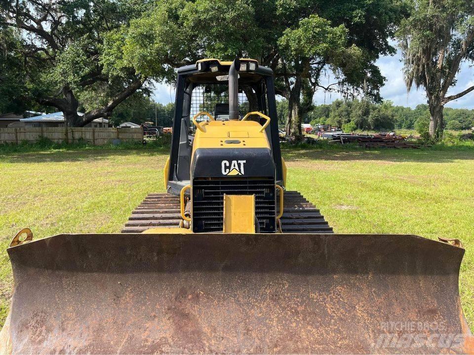CAT D 3 K 2 LGP ブルドーザー
