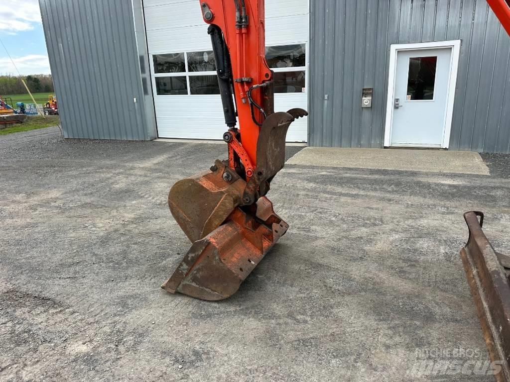 Kubota KX 057-4 ミニ油圧ショベル 7t以下（ミニユンボ・ミニディガー）