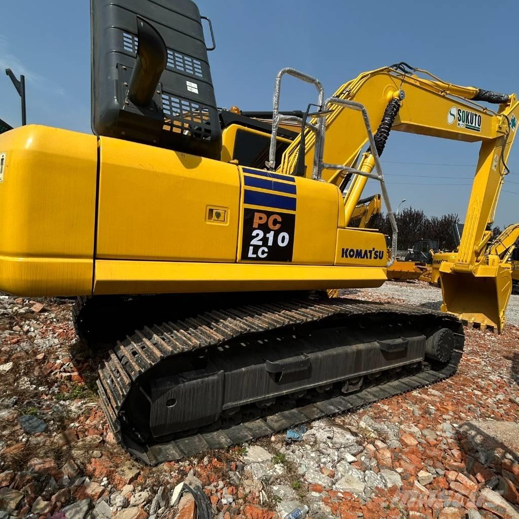 Komatsu 210-8 大型油圧ショベル12t以上（パワーショベル・ユンボ）