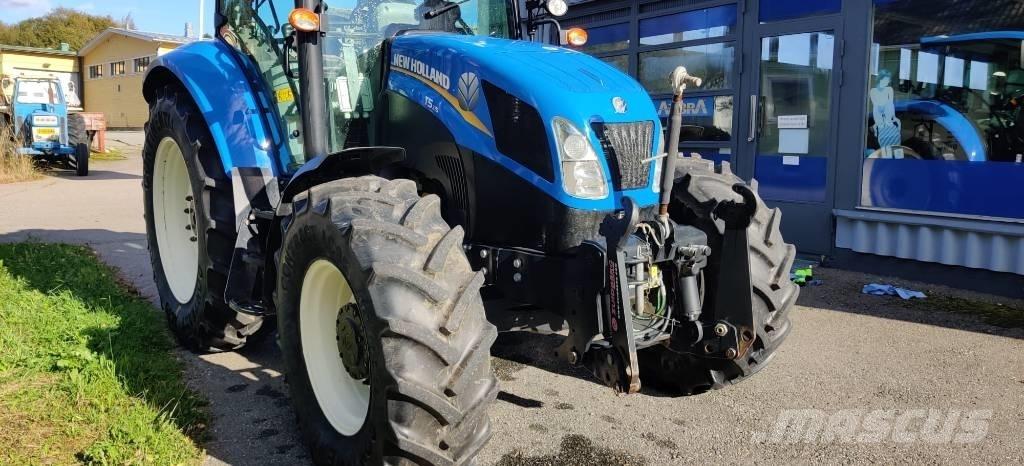New Holland T 5.115 トラクター