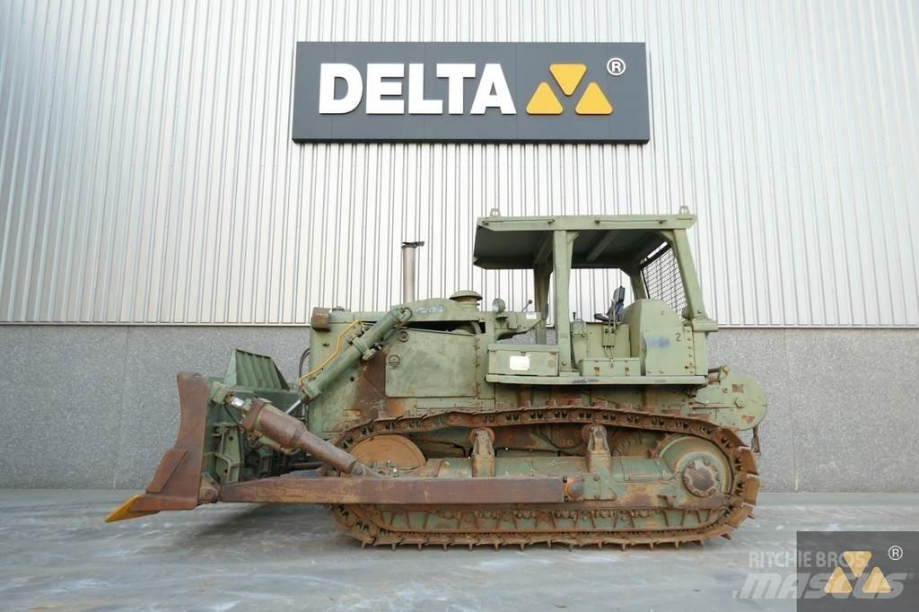 CAT D7F Ex-army ブルドーザー
