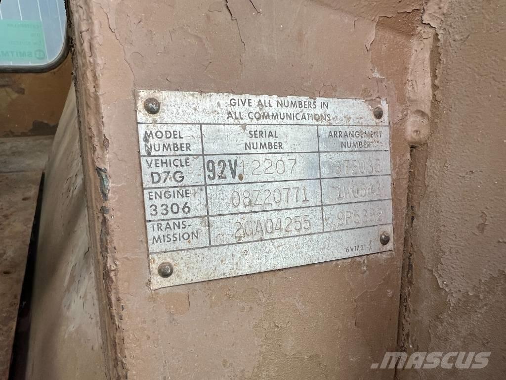 CAT D7G ブルドーザー