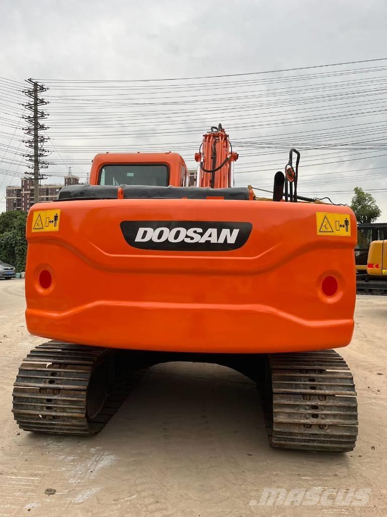 Doosan DX 140 LC 大型油圧ショベル12t以上（パワーショベル・ユンボ）