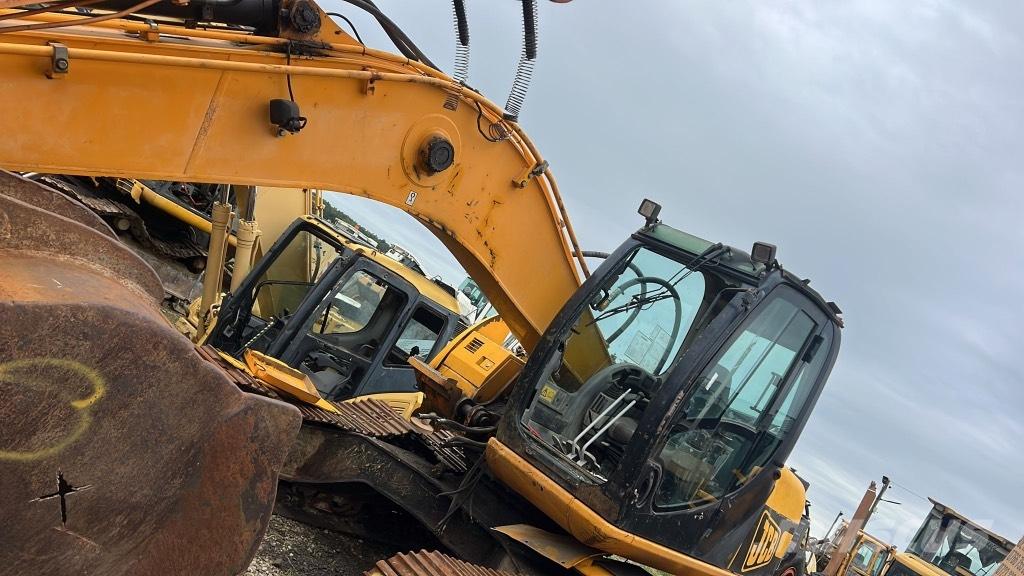 JCB 220 トランスミッション